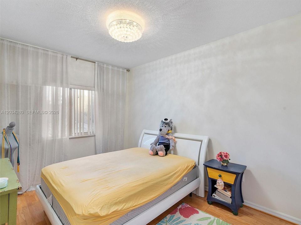For Rent: $6,250 (4 beds, 3 baths, 2700 Square Feet)