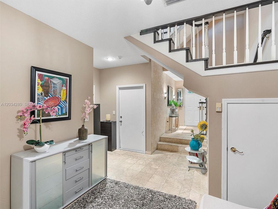 For Rent: $6,250 (4 beds, 3 baths, 2700 Square Feet)