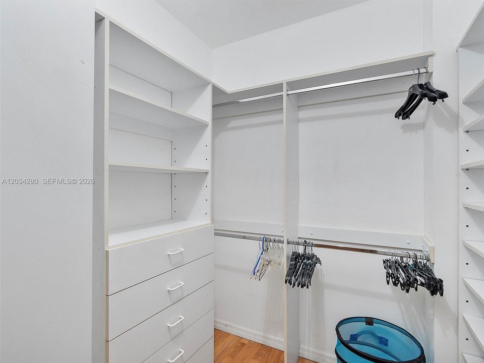 For Rent: $6,250 (4 beds, 3 baths, 2700 Square Feet)