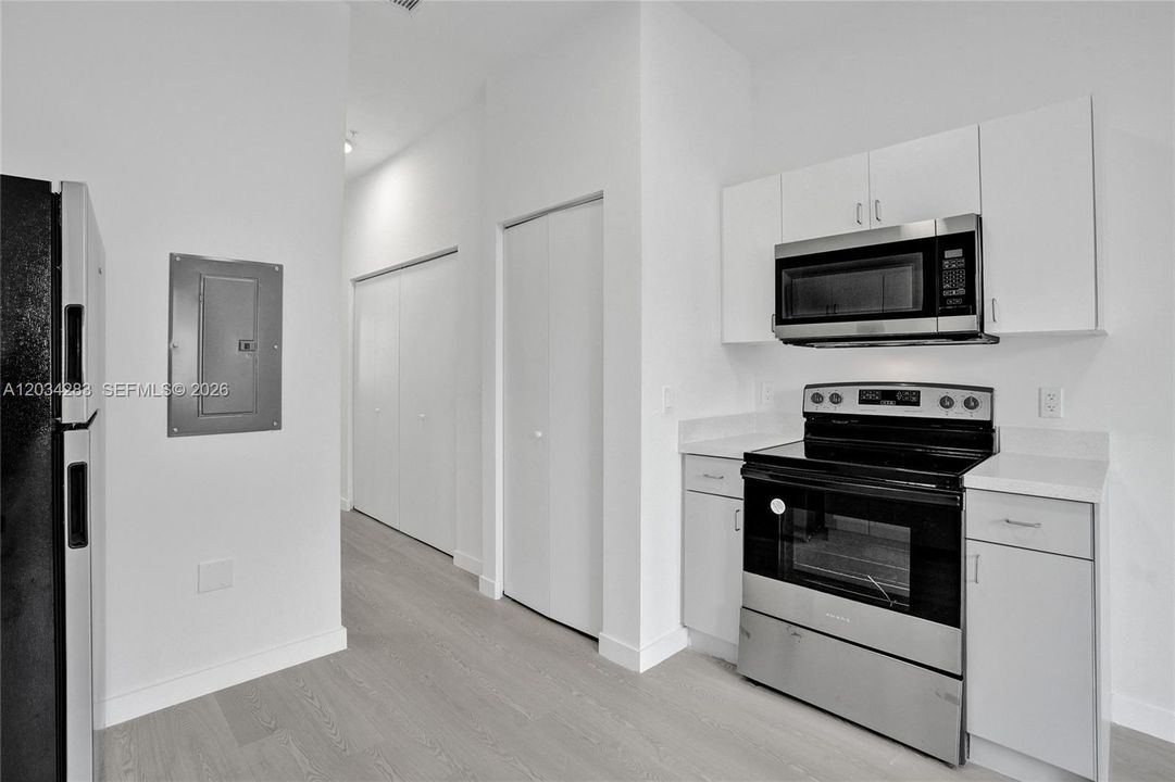 For Rent: $1,995 (1 beds, 1 baths, 0 Square Feet)
