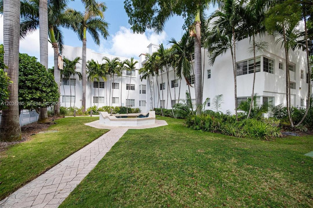 For Rent: $2,200 (1 beds, 1 baths, 522 Square Feet)