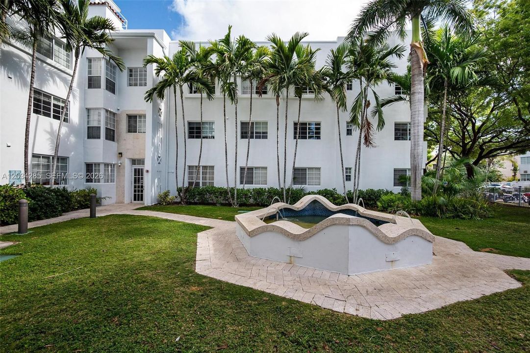 For Rent: $2,200 (1 beds, 1 baths, 522 Square Feet)
