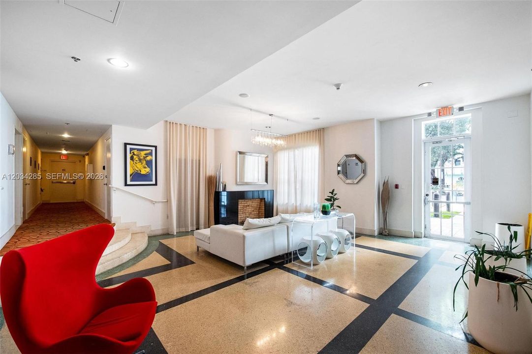 For Rent: $2,200 (1 beds, 1 baths, 522 Square Feet)