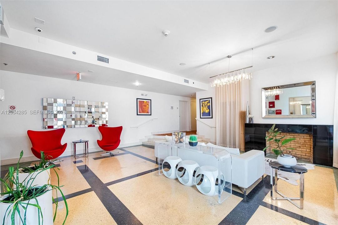 For Rent: $2,200 (1 beds, 1 baths, 522 Square Feet)