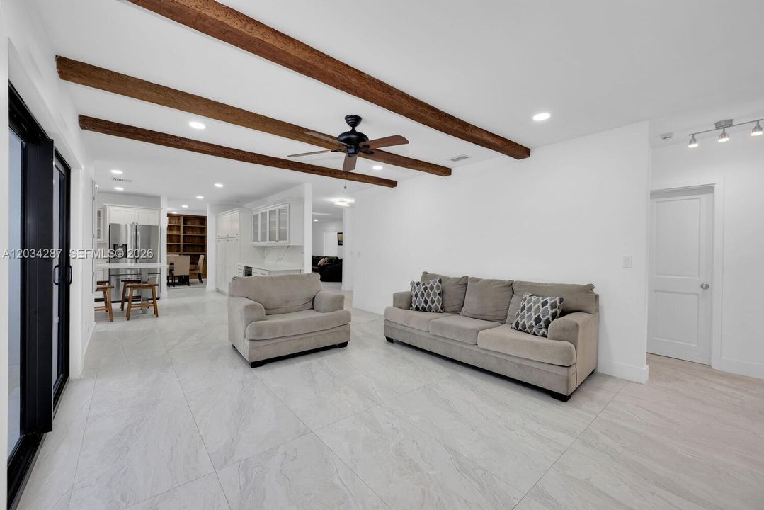 For Rent: $12,500 (5 beds, 3 baths, 2699 Square Feet)