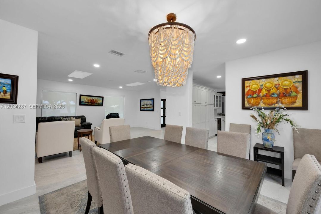 For Rent: $12,500 (5 beds, 3 baths, 2699 Square Feet)