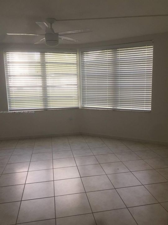 For Rent: $2,400 (2 beds, 2 baths, 1789 Square Feet)