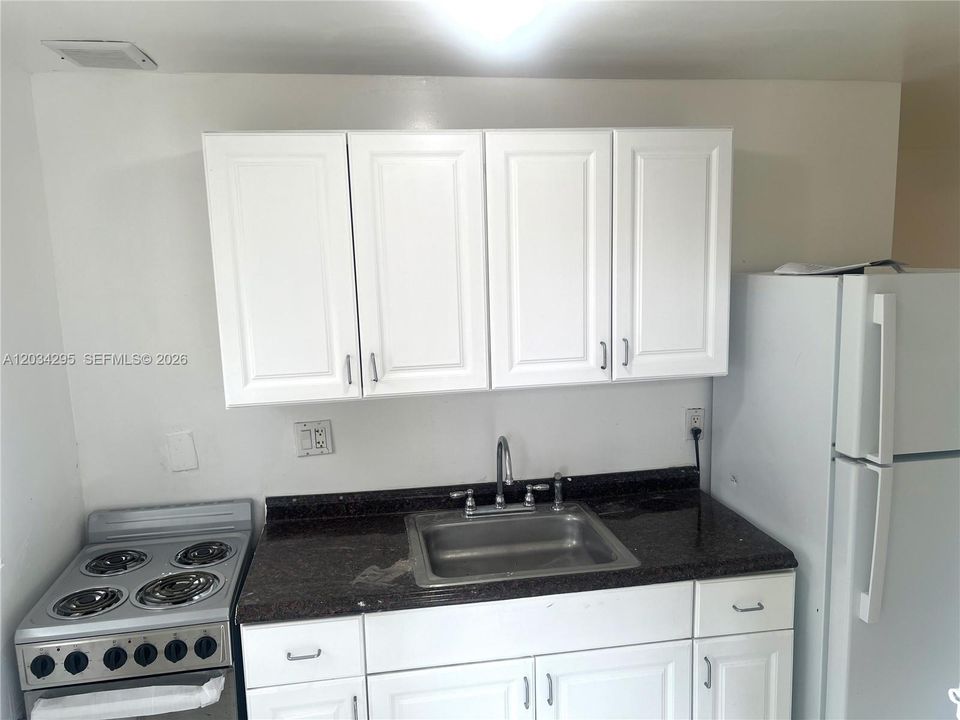 For Rent: $1,250 (0 beds, 1 baths, 0 Square Feet)