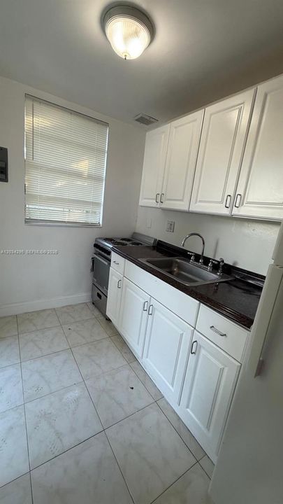For Rent: $1,250 (0 beds, 1 baths, 0 Square Feet)