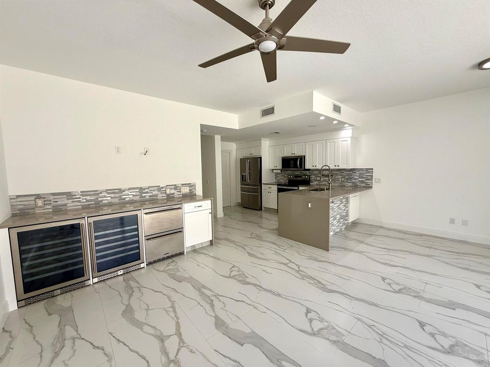 Family room & breakfast area