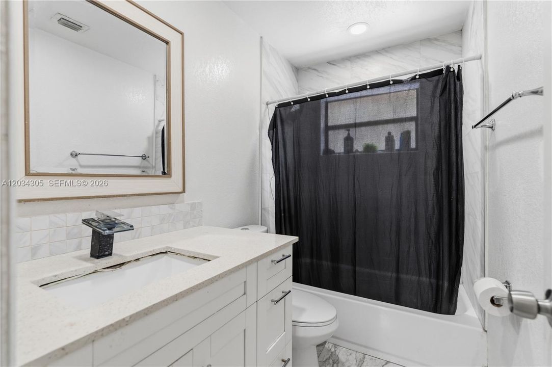 For Sale: $445,000 (3 beds, 2 baths, 1242 Square Feet)