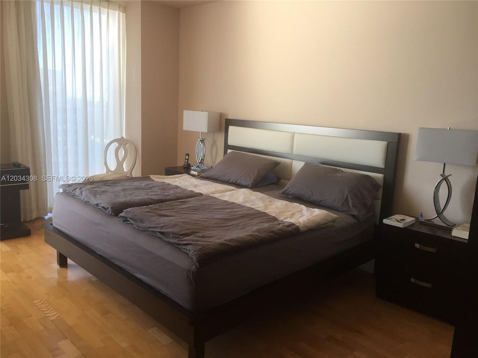 For Rent: $6,500 (2 beds, 2 baths, 1550 Square Feet)