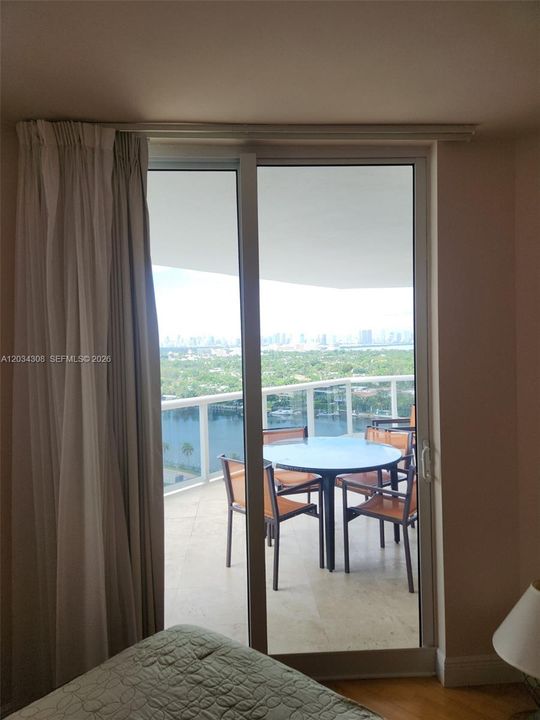 For Rent: $6,500 (2 beds, 2 baths, 1550 Square Feet)