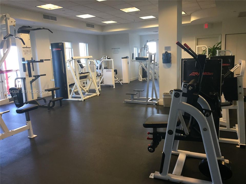 For Rent: $6,500 (2 beds, 2 baths, 1550 Square Feet)