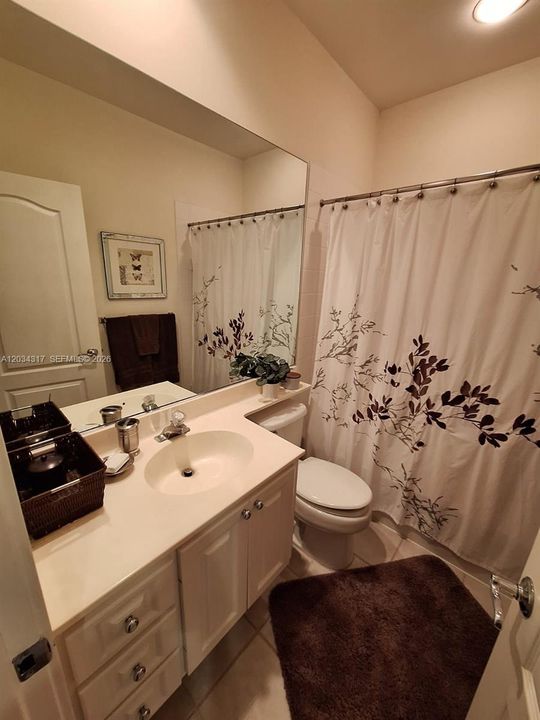 For Sale: $419,000 (3 beds, 2 baths, 1298 Square Feet)