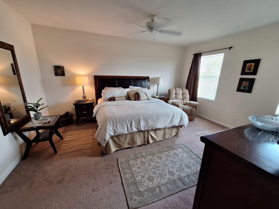 For Sale: $419,000 (3 beds, 2 baths, 1298 Square Feet)