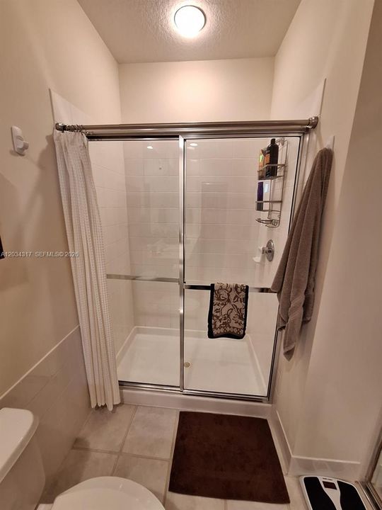 For Sale: $419,000 (3 beds, 2 baths, 1298 Square Feet)