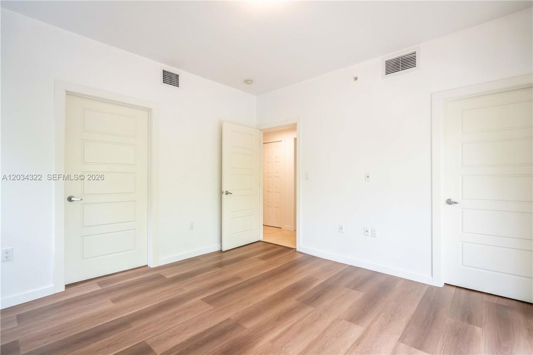 For Rent: $3,700 (2 beds, 2 baths, 1242 Square Feet)