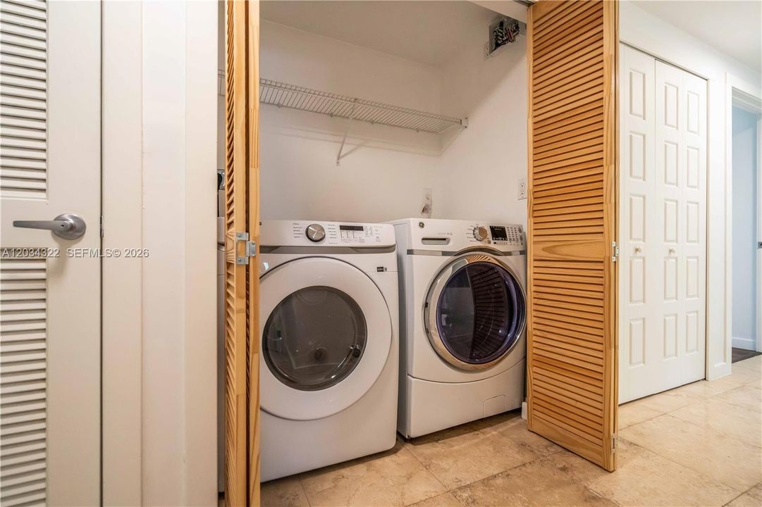 For Rent: $3,700 (2 beds, 2 baths, 1242 Square Feet)