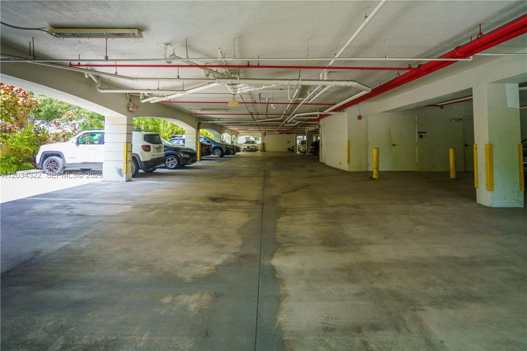 For Rent: $3,700 (2 beds, 2 baths, 1242 Square Feet)