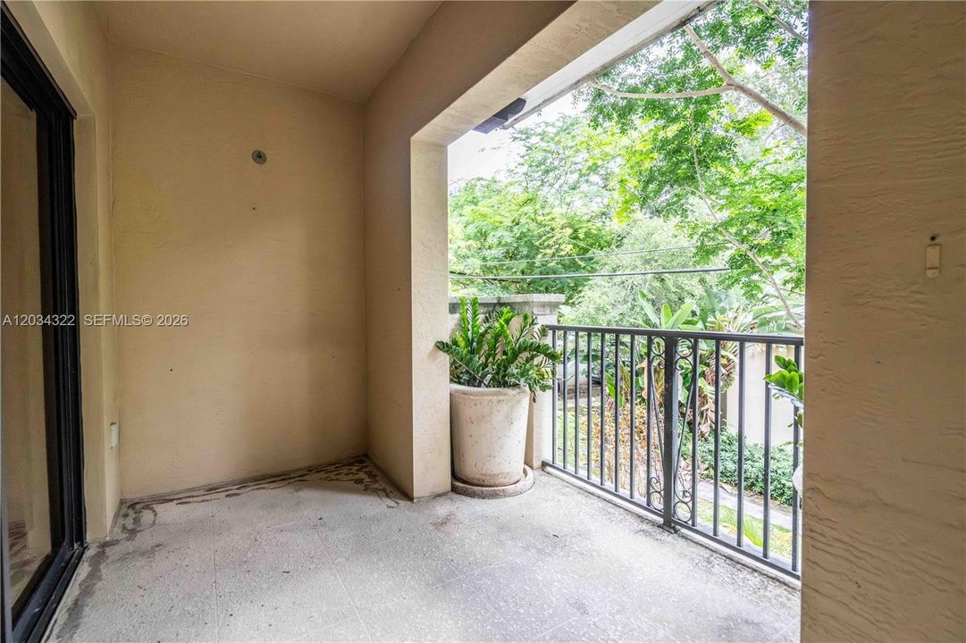 For Rent: $3,700 (2 beds, 2 baths, 1242 Square Feet)