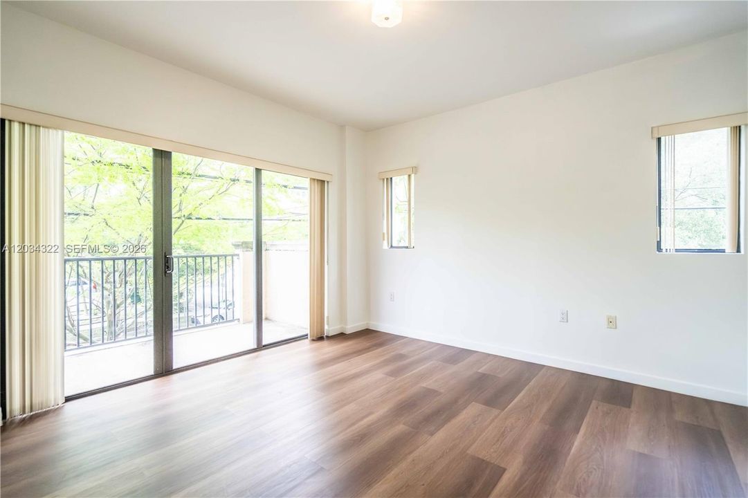 For Rent: $3,700 (2 beds, 2 baths, 1242 Square Feet)