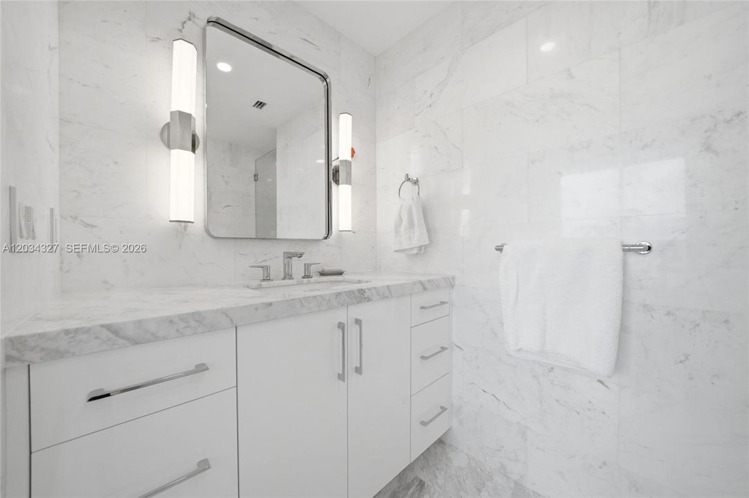 For Sale: $1,390,000 (3 beds, 2 baths, 1733 Square Feet)