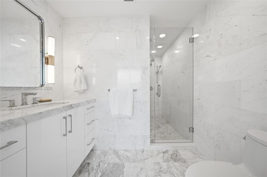 For Sale: $1,390,000 (3 beds, 2 baths, 1733 Square Feet)