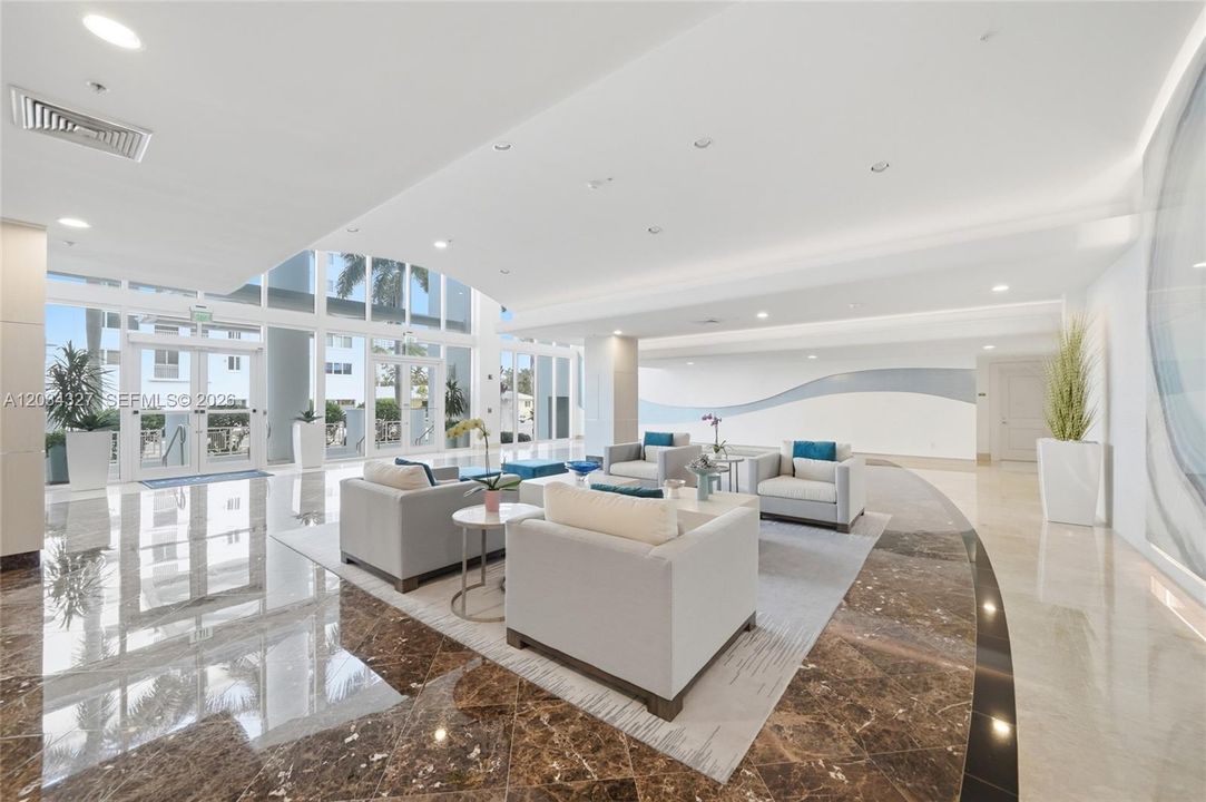 For Sale: $1,390,000 (3 beds, 2 baths, 1733 Square Feet)