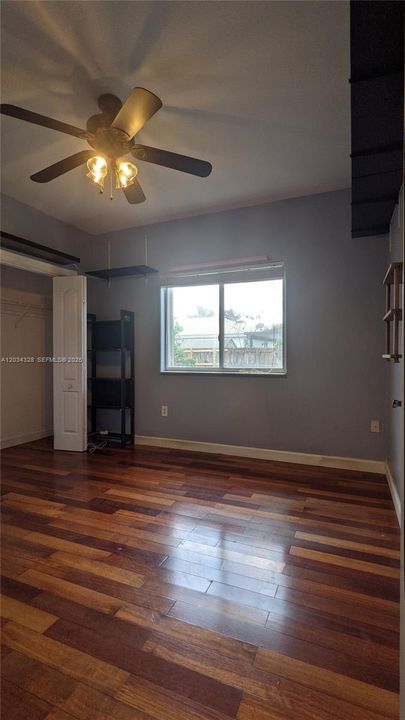 For Sale: $900,000 (4 beds, 2 baths, 2142 Square Feet)
