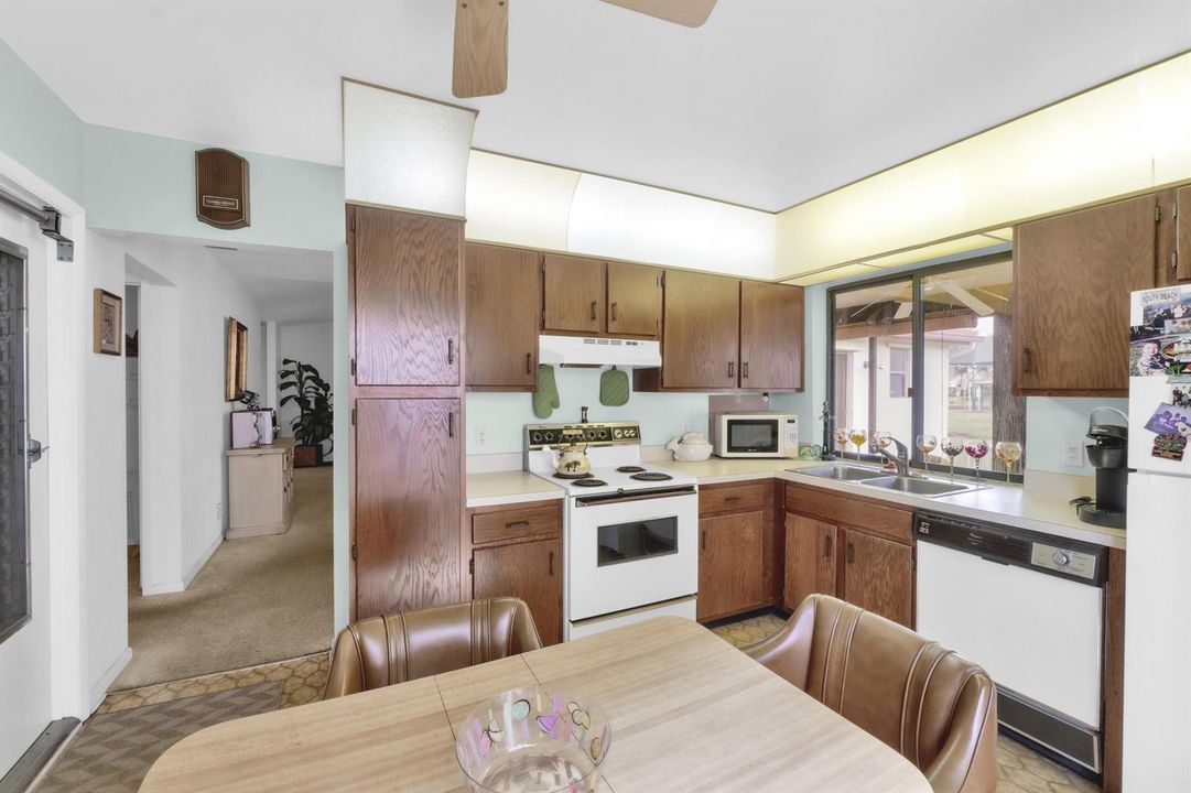 4306 Acacia Cir-09