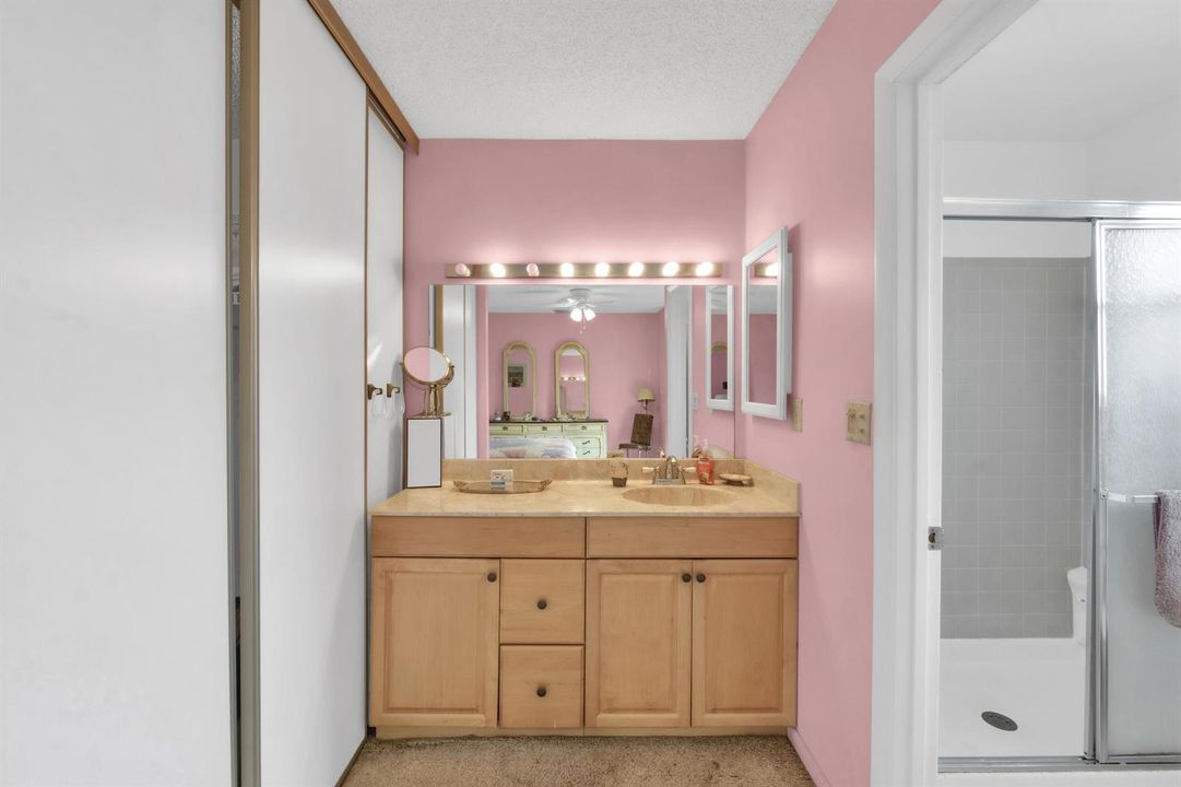 4306 Acacia Cir-01