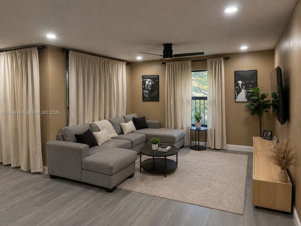 For Sale: $240,000 (2 beds, 2 baths, 978 Square Feet)