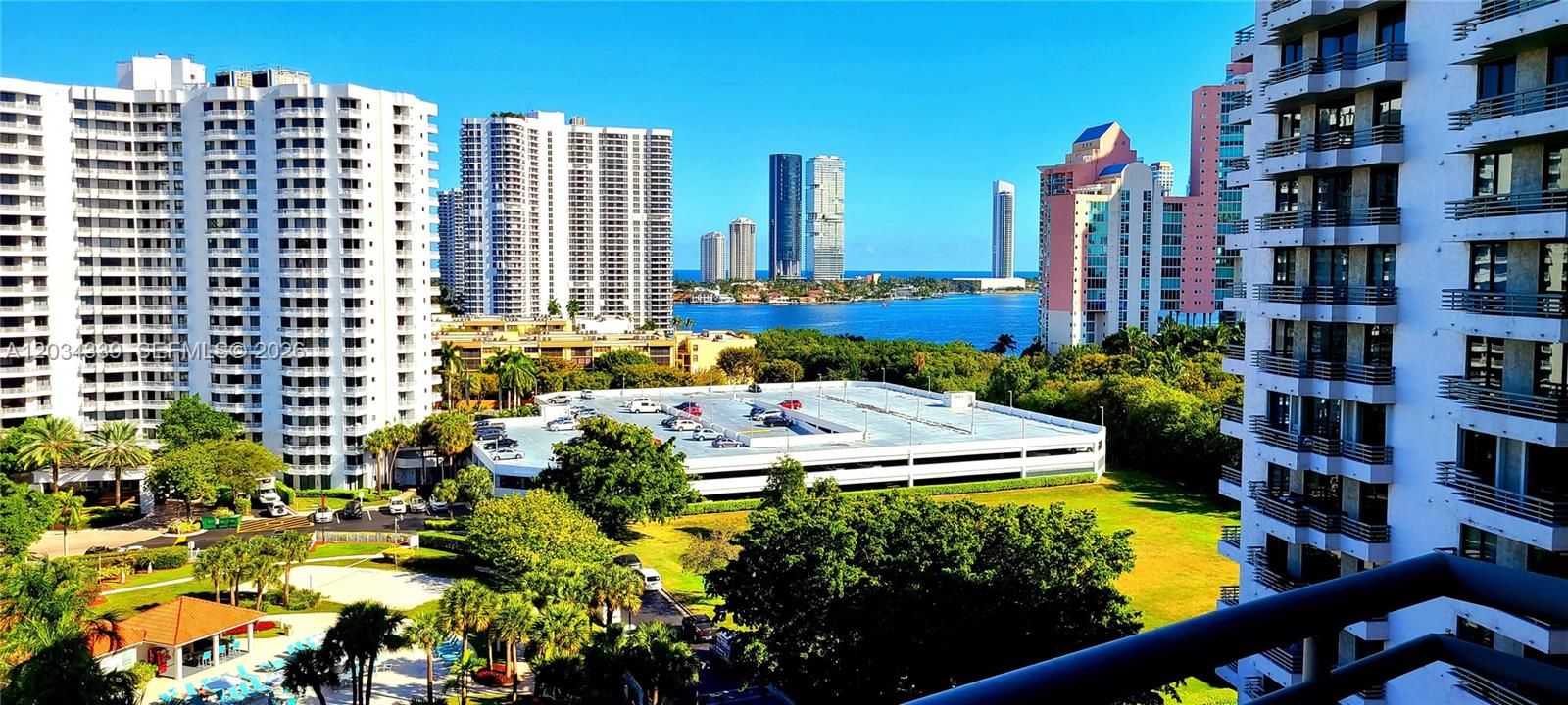 For Rent: $2,950 (3 beds, 2 baths, 1271 Square Feet)