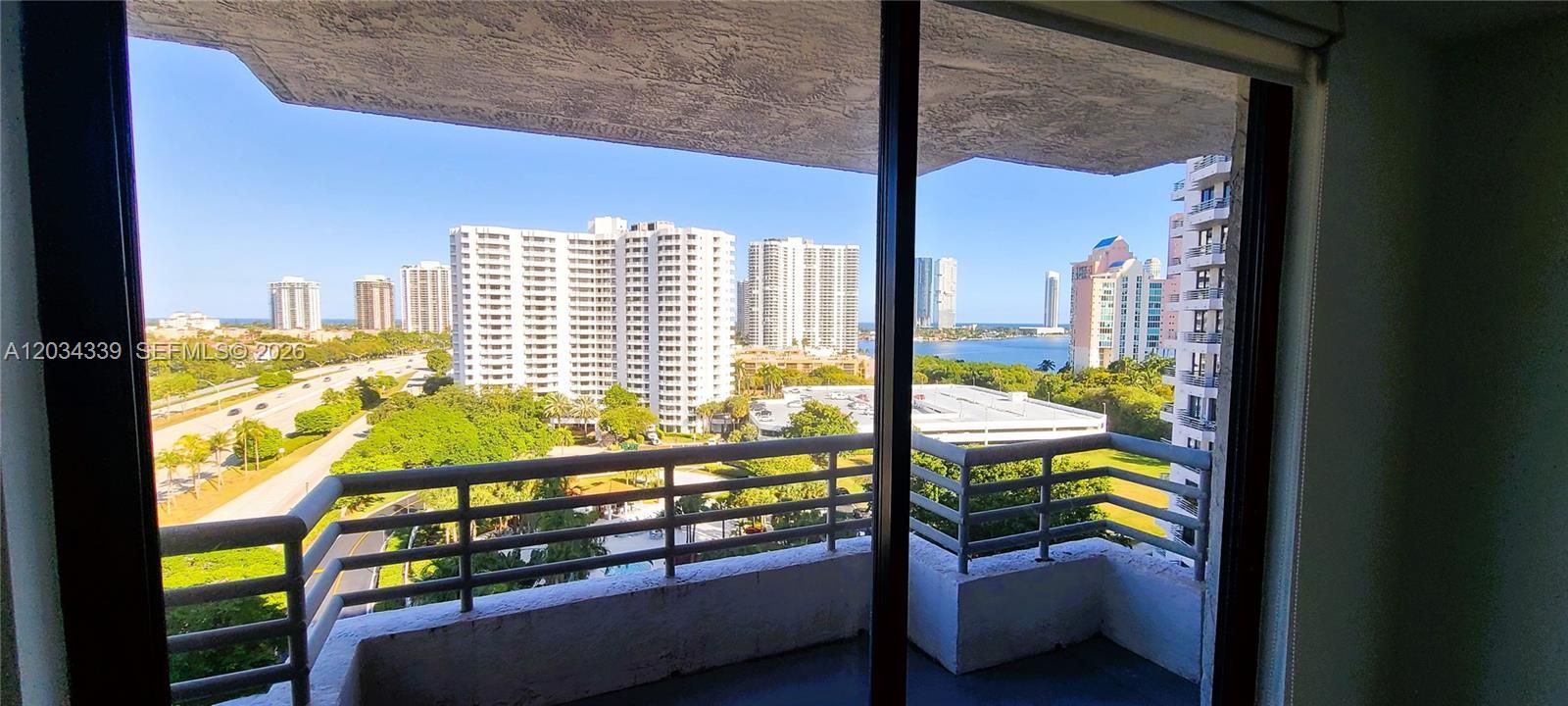 For Rent: $2,950 (3 beds, 2 baths, 1271 Square Feet)