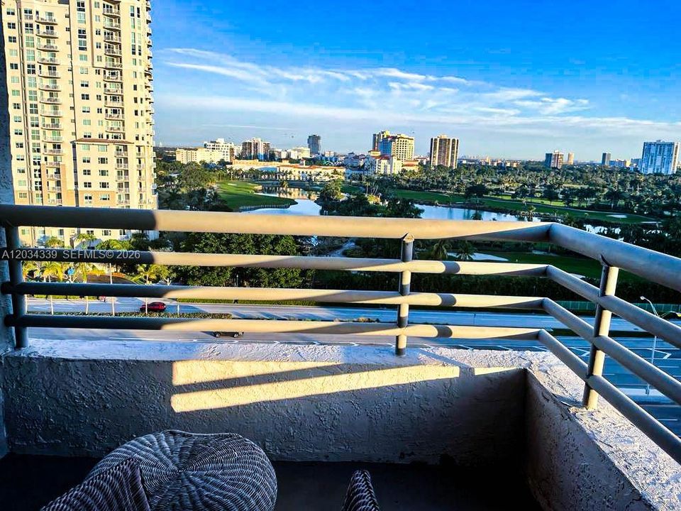 For Rent: $2,950 (3 beds, 2 baths, 1271 Square Feet)