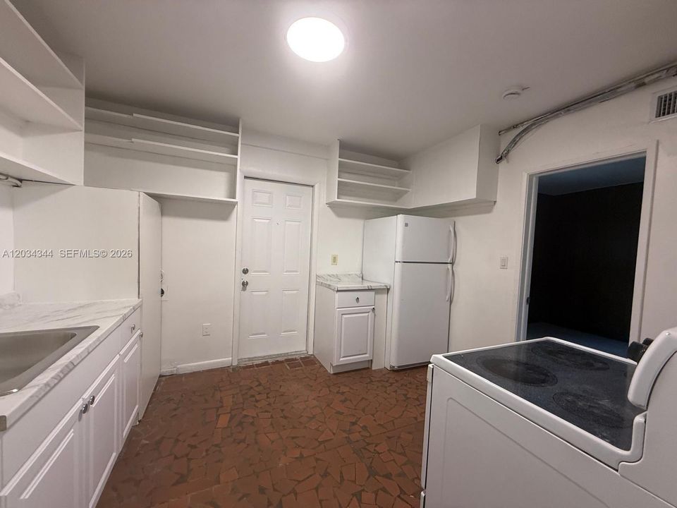 For Rent: $1,500 (1 beds, 1 baths, 540 Square Feet)