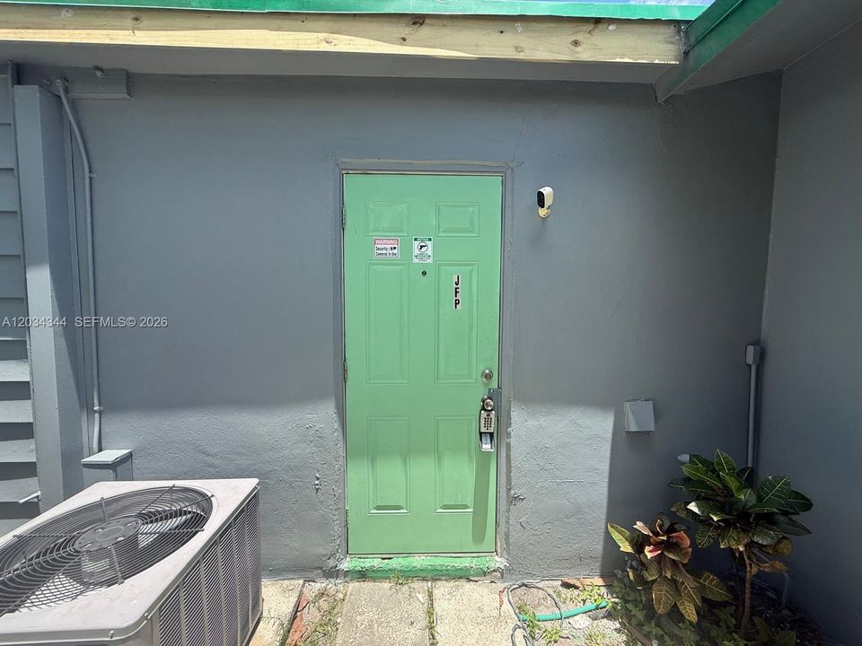 For Rent: $1,500 (1 beds, 1 baths, 540 Square Feet)