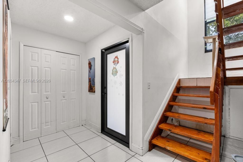 For Sale: $435,000 (3 beds, 2 baths, 2188 Square Feet)