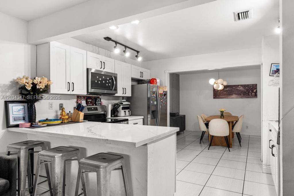 For Sale: $435,000 (3 beds, 2 baths, 2188 Square Feet)