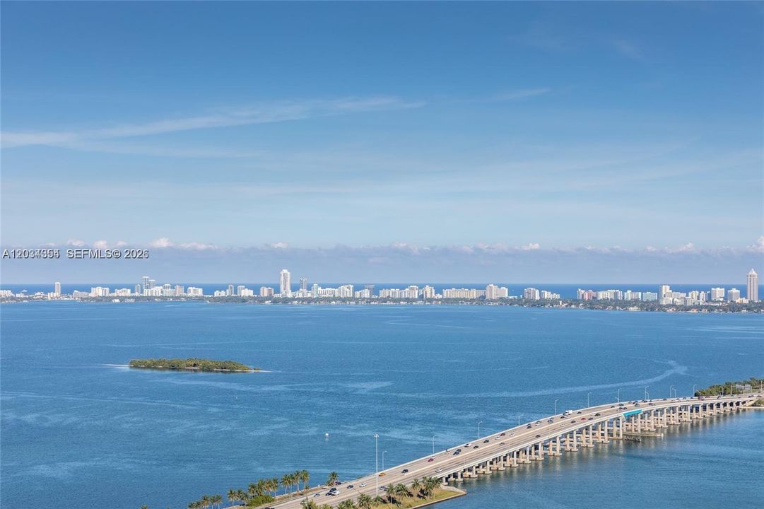 Active With Contract: $4,950 (2 beds, 2 baths, 1141 Square Feet)
