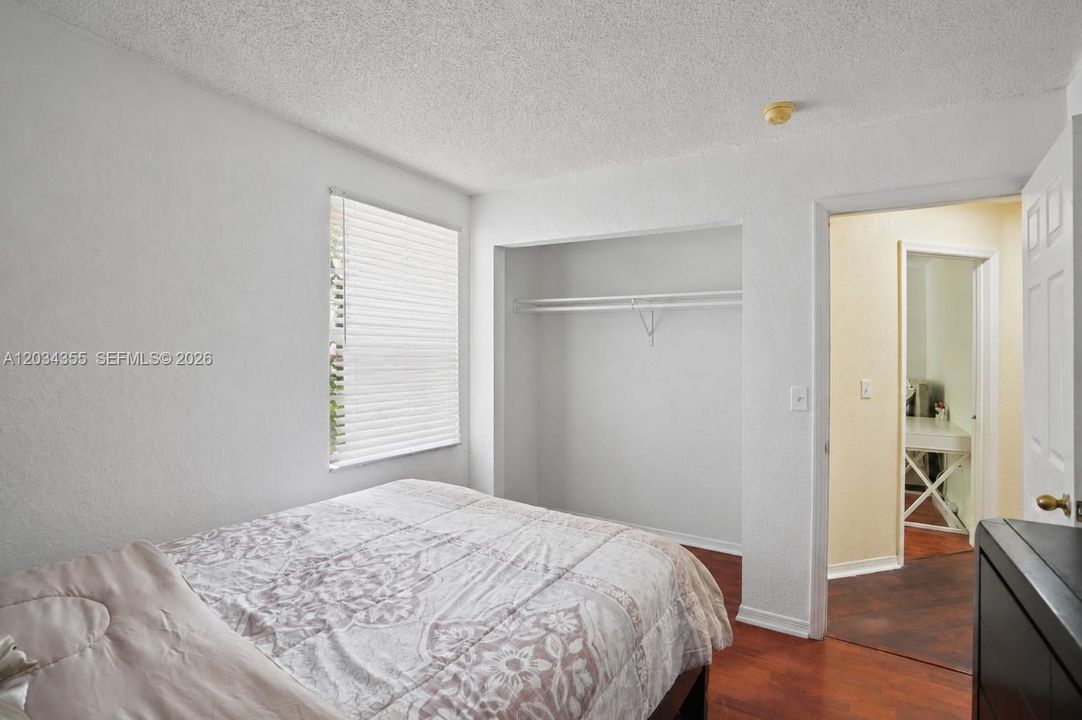 For Sale: $440,000 (4 beds, 2 baths, 1568 Square Feet)