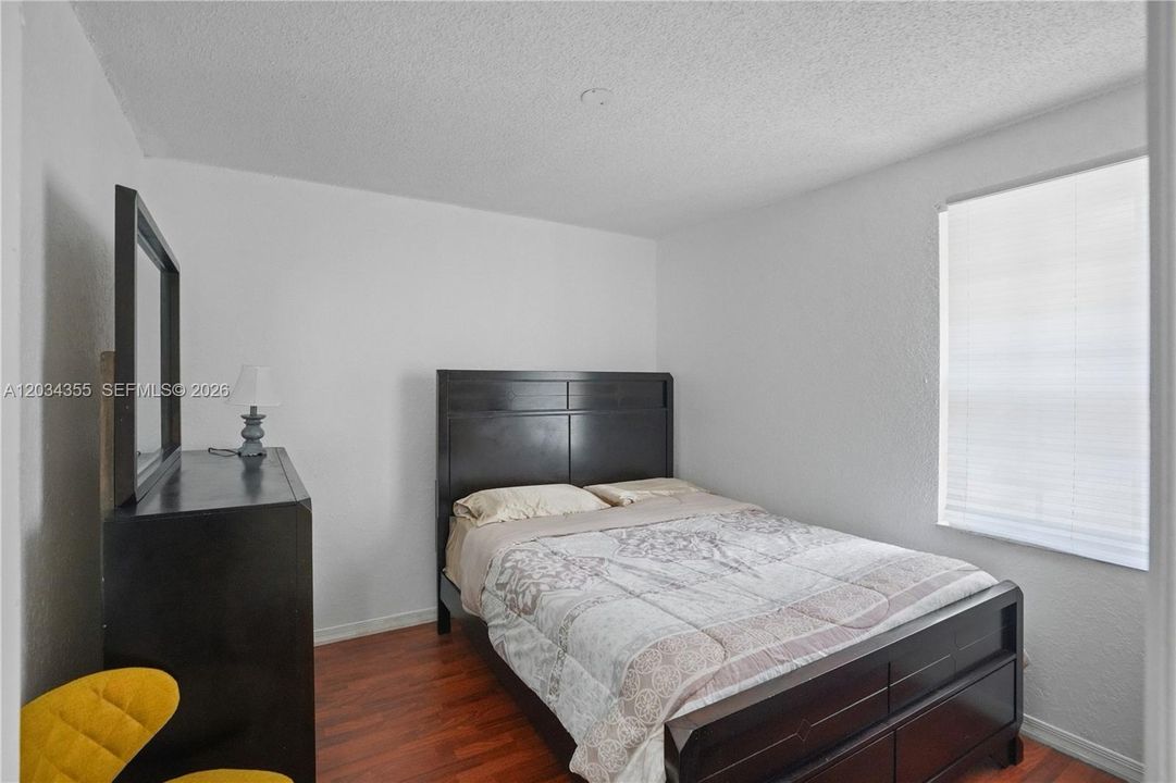 For Sale: $440,000 (4 beds, 2 baths, 1568 Square Feet)