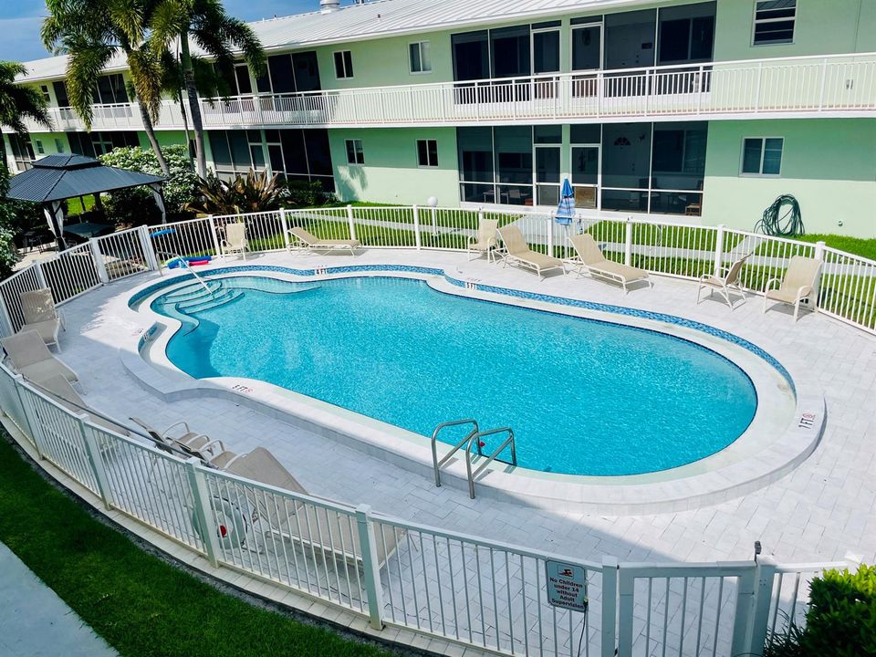 Pool Area (4)
