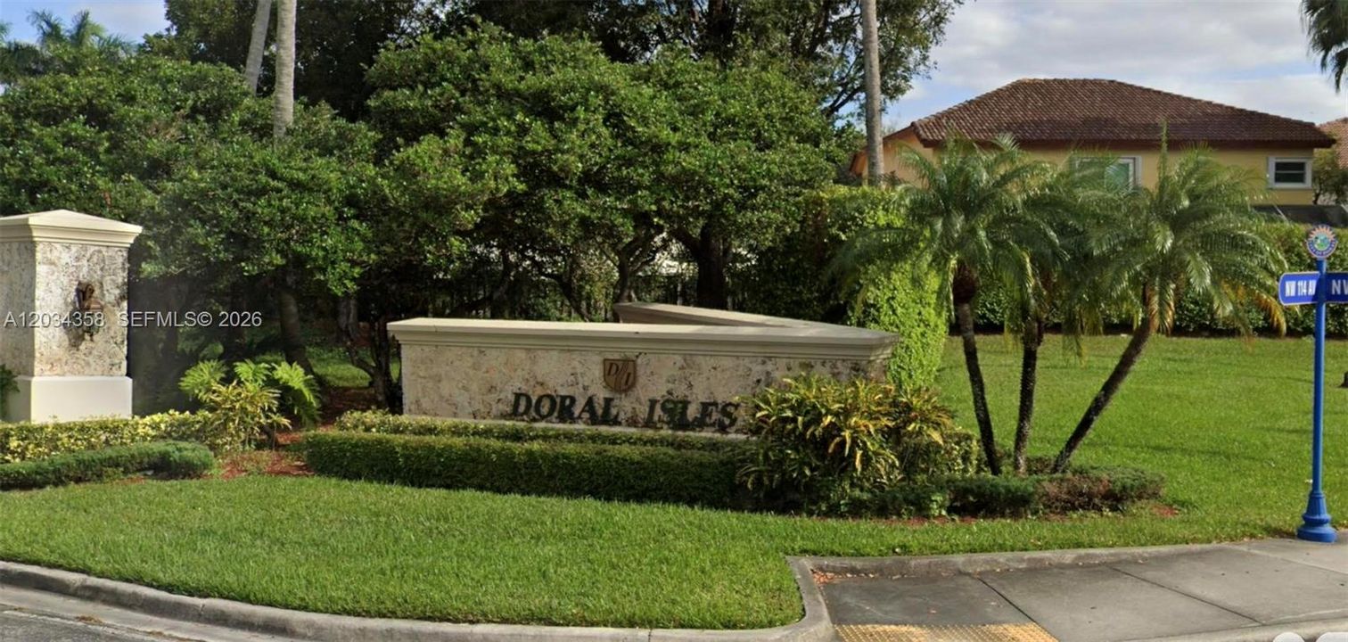 For Sale: $459,000 (3 beds, 2 baths, 1710 Square Feet)