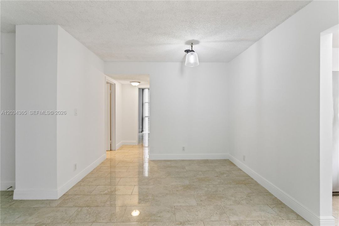 В аренду: $3,150 (2 спален, 2 ванн, 894 Квадратных фут)