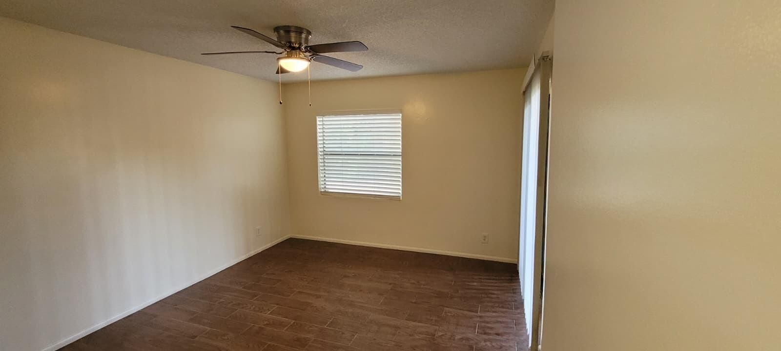 Master bedroom pic 1