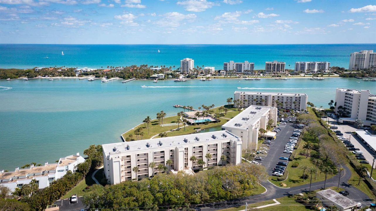 300 Intracoastal Pl Apt 403-2