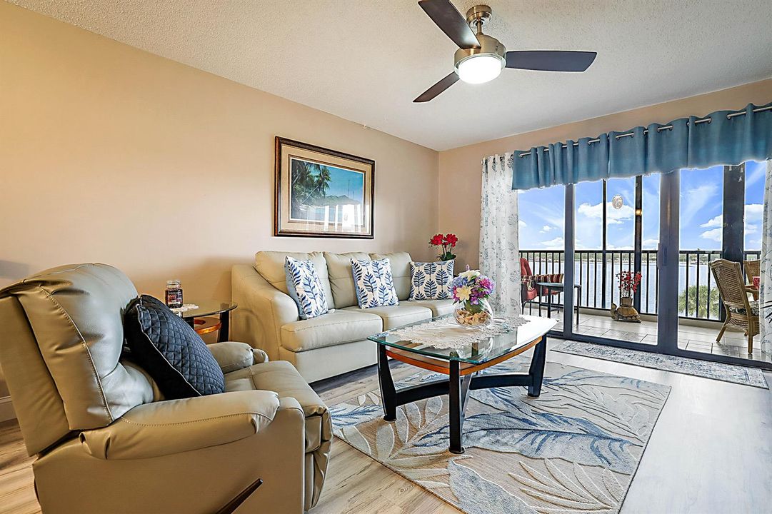 300 Intracoastal Pl Apt 403-3
