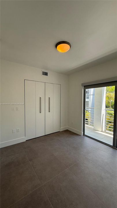 For Rent: $4,450 (2 beds, 2 baths, 1175 Square Feet)